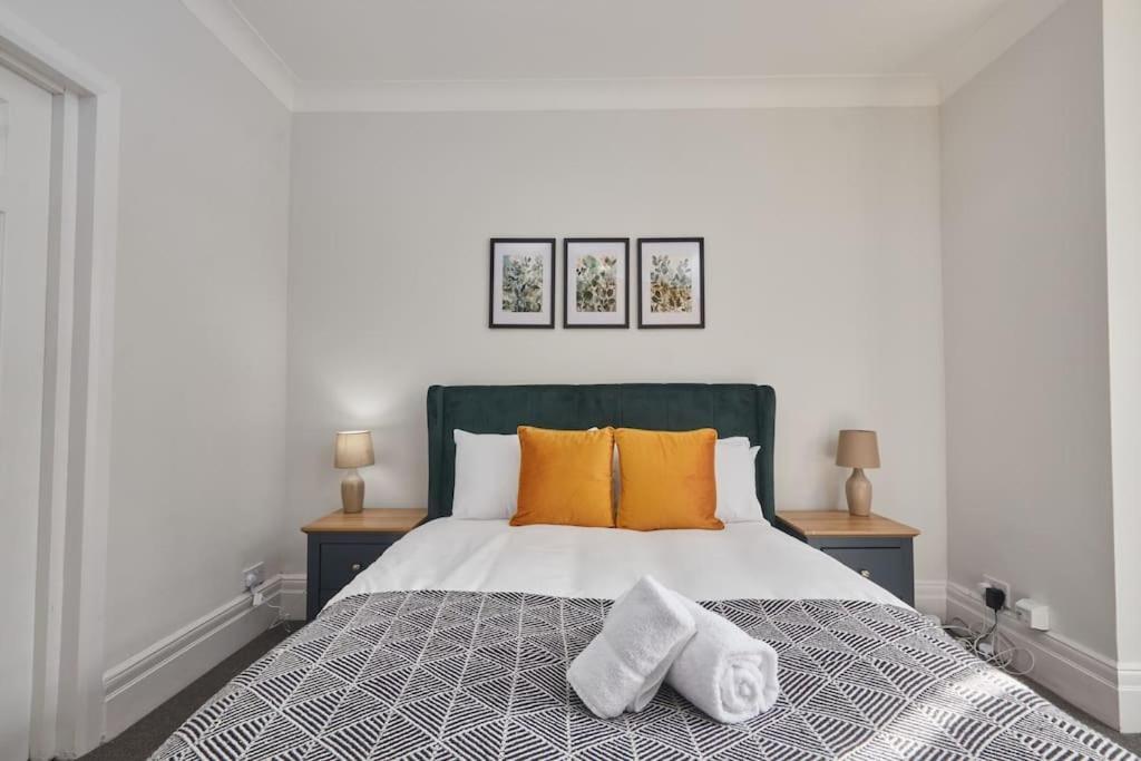Cosy 3-Bedroom House In Seaham - Street Parking Exterior foto